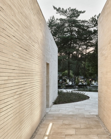 Kolumbarien im polnischen Radom von BDR Architekci