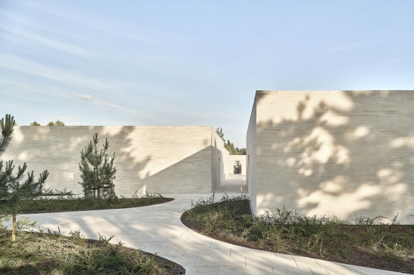 Kolumbarien im polnischen Radom von BDR Architekci