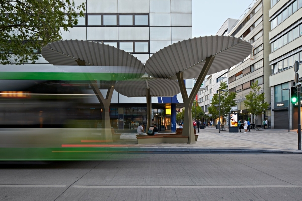 Haltestelle in Offenbach von Just Architekten
