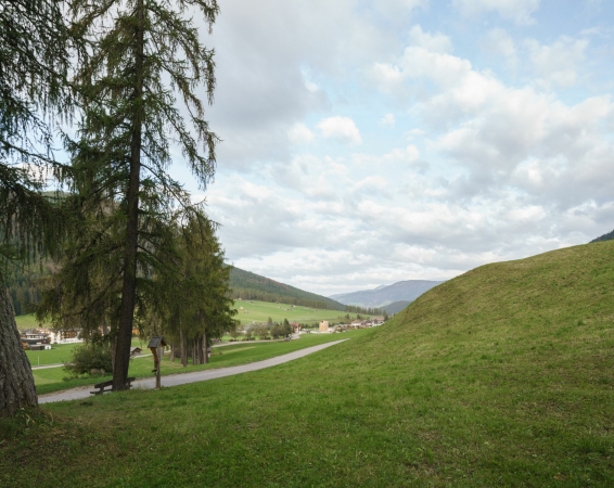 Besucherzentrum in Sexten von Delueg Architekten