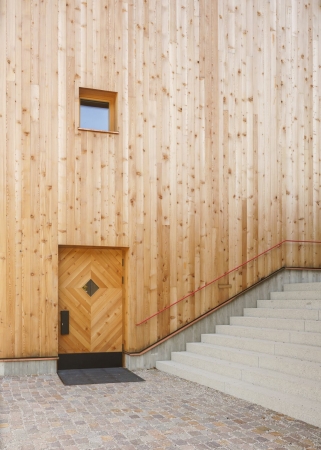 Besucherzentrum in Sexten von Delueg Architekten