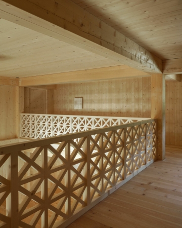 Besucherzentrum in Sexten von Delueg Architekten