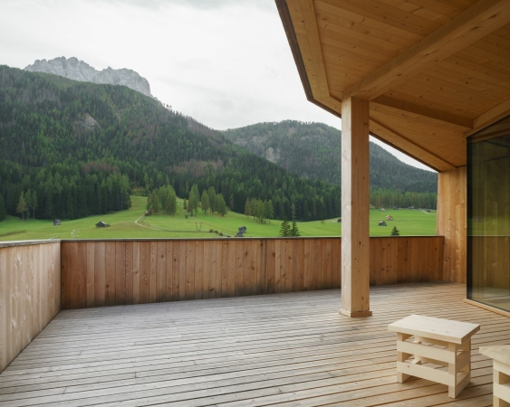 Besucherzentrum in Sexten von Delueg Architekten