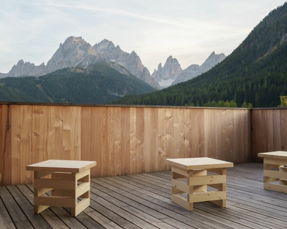 Besucherzentrum in Sexten von Delueg Architekten