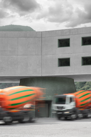 Firmensitz-Umbau in Sdtirol von Pedevilla Architects