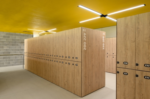 Schwimmbad in Slowenien von Enota