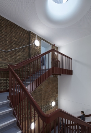 Umbau und Erweiterung in Rugby von vHH Architects