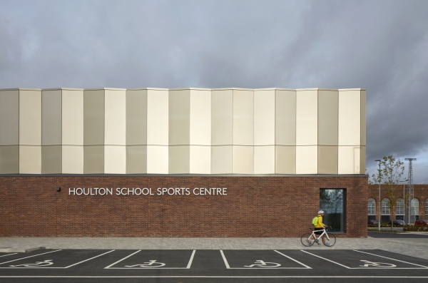 Umbau und Erweiterung in Rugby von vHH Architects