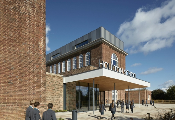 Umbau und Erweiterung in Rugby von vHH Architects