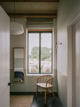 Hofumbau von Clementine Blakemore Architects