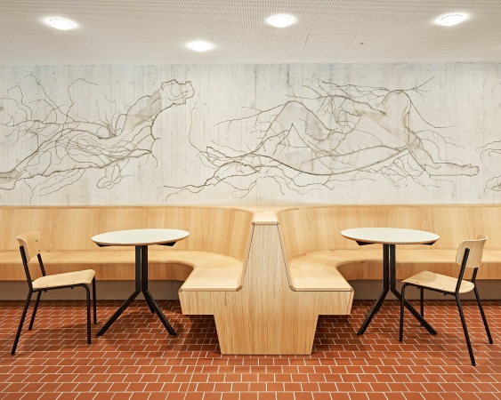 Mensa, Aula und Mediathek