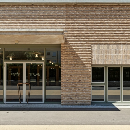 Die Turnhallen stehen �ber einen separaten Eingang auch Vereinen offen.