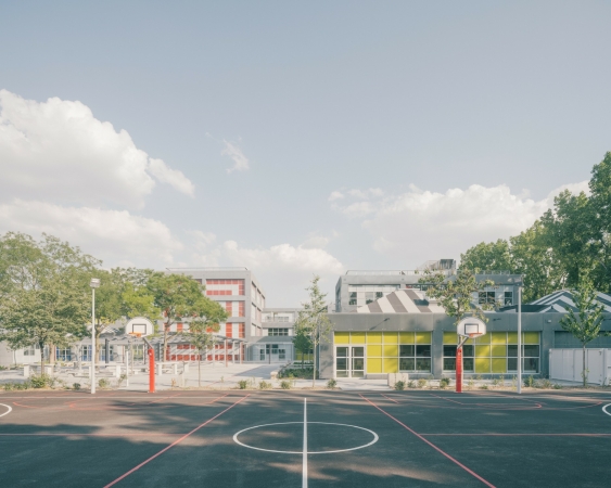 Schulsanierung in Antony von Mars Architectes