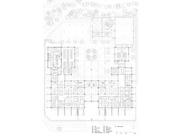 Schulsanierung in Antony von Mars Architectes