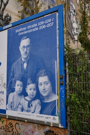 Zwangsrume-Plakatwand in der Oranienstrae