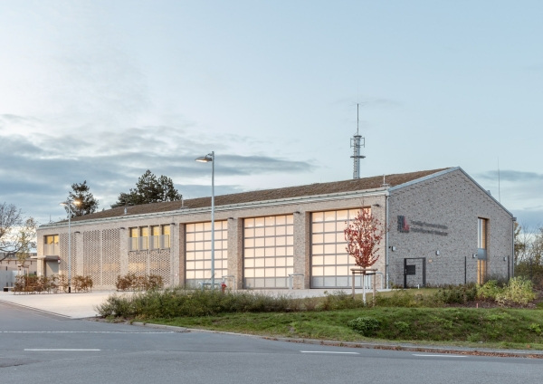 Feuerwehr in Dresden von Peter Zirkel Architekten