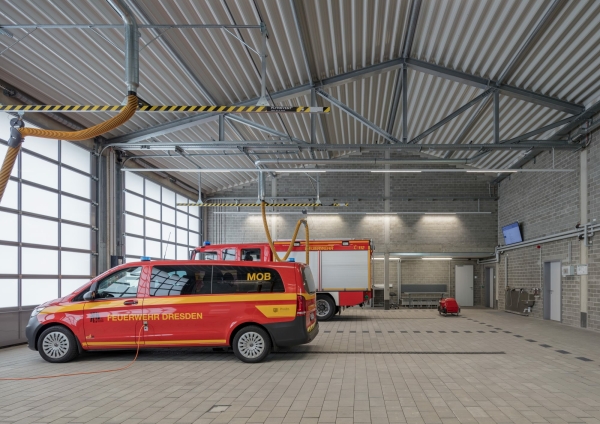 Feuerwehr in Dresden von Peter Zirkel Architekten