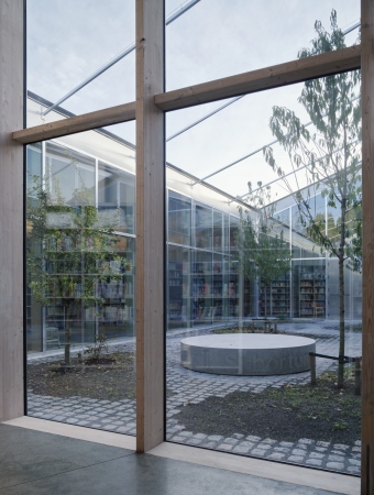 Stadtbibliothek bei Gent von Office