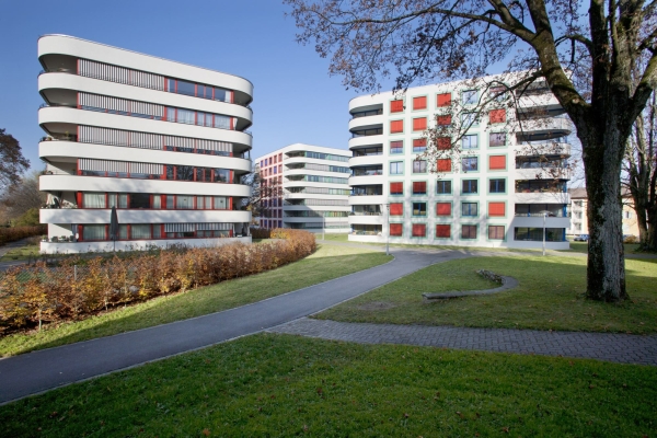 Wohnsiedlung Sunnige Hof in Zürich von Burkhalter Sumi Architekten (2012)