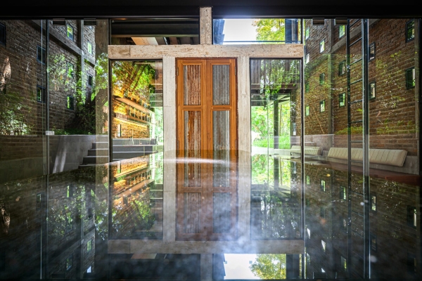 Umbau in Thailand von PAVA architects