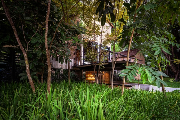 Umbau in Thailand von PAVA architects