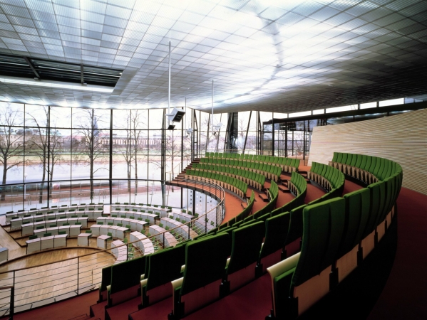 Sächsischer Landtag in Dresden, Neubau des Plenarsaals und Neugestaltung der Altbauflügel, 1991–1997
