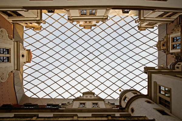 Membrandach �ber dem kleinen Schlosshof in Dresden, 2009