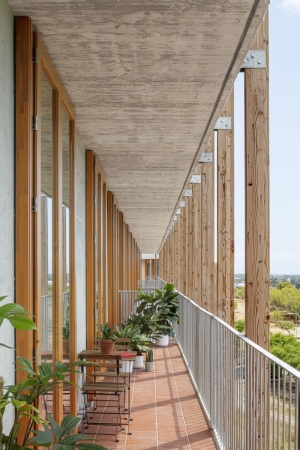 Sozialwohnungskomplex bei Barcelona von HArquitectes