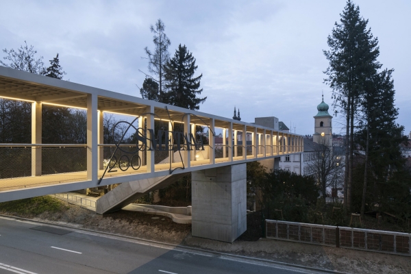 Gewinnerprojekt: Fu�g�ngerbr�cke in Litomy�l von Ehl & Koumar Architekti