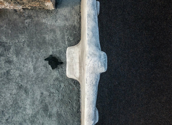 Finalist: Denkmal dreier Wiederstandsbewegungen in Loany von IXA