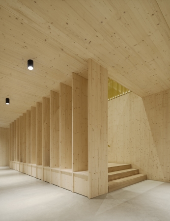 Mehrzweckhalle von Steimle Architekten in Radolfzell am Bodensee