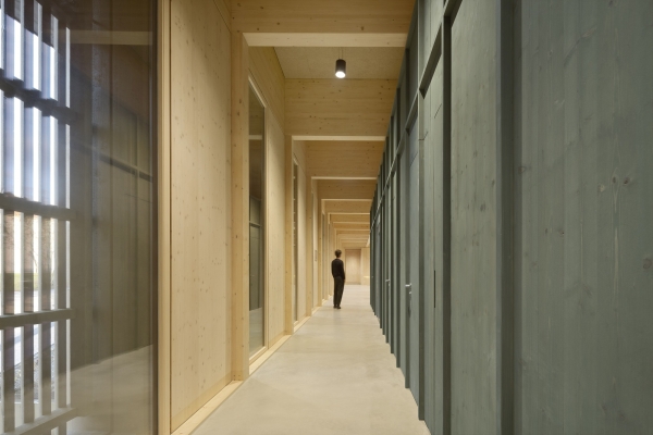 Mehrzweckhalle von Steimle Architekten in Radolfzell am Bodensee