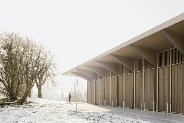 Mehrzweckhalle von Steimle Architekten in Radolfzell am Bodensee