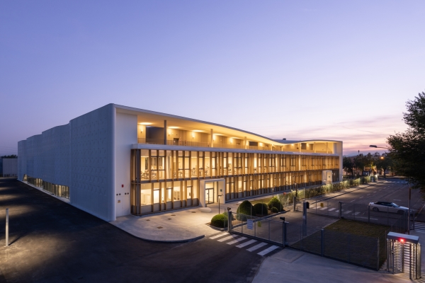 Forschungszentrum in Modena von ZPZ Partners