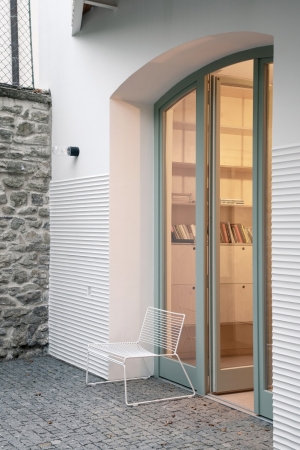 Wohnhausumbau in Kutn� Hora von BYR� architekti