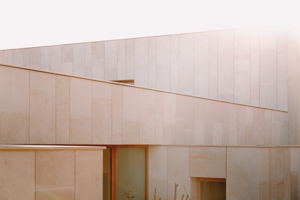 Schule in der Provence von Amelia Tavella