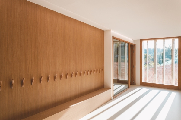 Schule in der Provence von Amelia Tavella