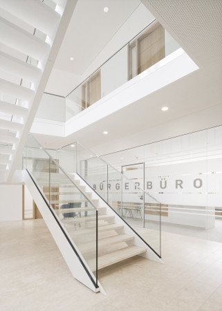 Rathaus von Muffler Architekten in Mietingen