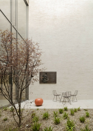 Rathaus von Muffler Architekten in Mietingen