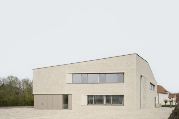Rathaus von Muffler Architekten in Mietingen