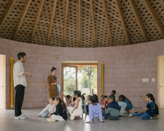 Schulpavillon in Paris von LAtelier Senzu