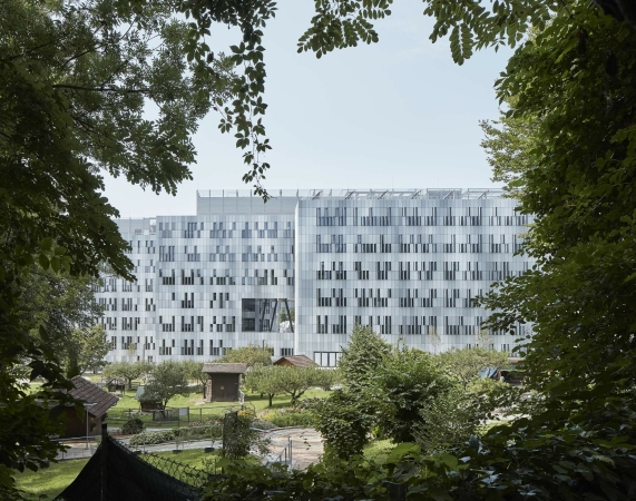 Uniklinik-Erweiterung von Riegler Riewe Architekten
