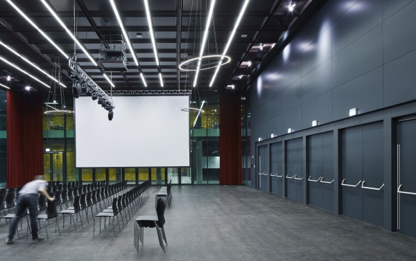 Uniklinik-Erweiterung von Riegler Riewe Architekten