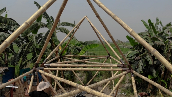 �Khudi Bari� (Bangladesh) von Mauricio Rocha (Taller de Arquitectur), Filmstill (Kamera: Tapio Snellman)