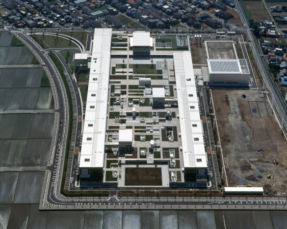 Saitama Prefectural University in Koshigaya, Japan (1999)