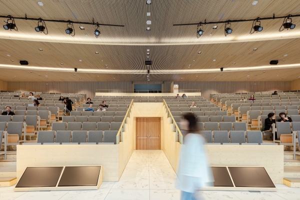 Universittsgebude in Tilburg von Powerhouse Company