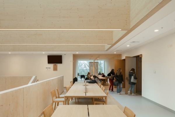 Universit�tsgeb�ude in Tilburg von Powerhouse Company