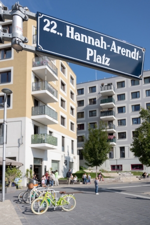 ffentlicher Raum der Seestadt Aspern mit Fokus auf weibliche Straennamen