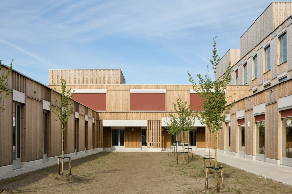 Therapiezentrum mit Sonderschule in Antwerpen von Bovenbouw Architectuur