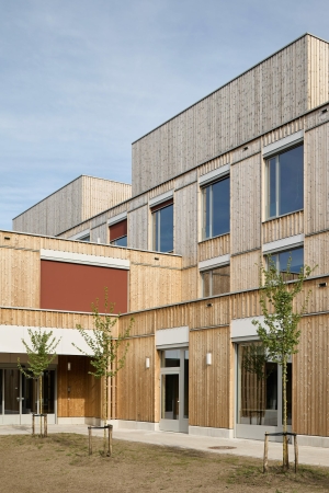 Therapiezentrum mit Sonderschule in Antwerpen von Bovenbouw Architectuur